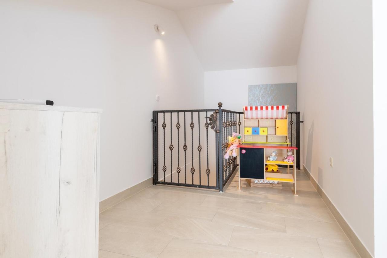Apartment Familia Neum Bagian luar foto